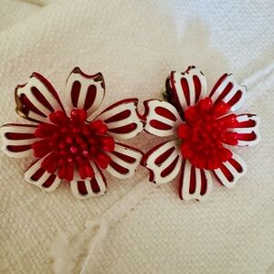 Vintage 1960's Red & White Metal Flower Clip-on Earrings